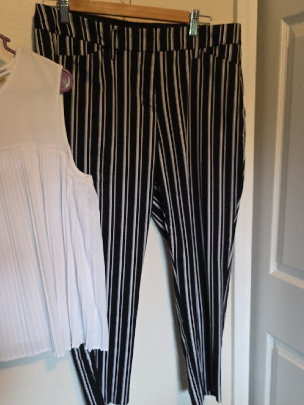 Chalet White Pleated Sleeveless Top with Black & White Striped Skinny Pants Set - Picture 6 of 9
